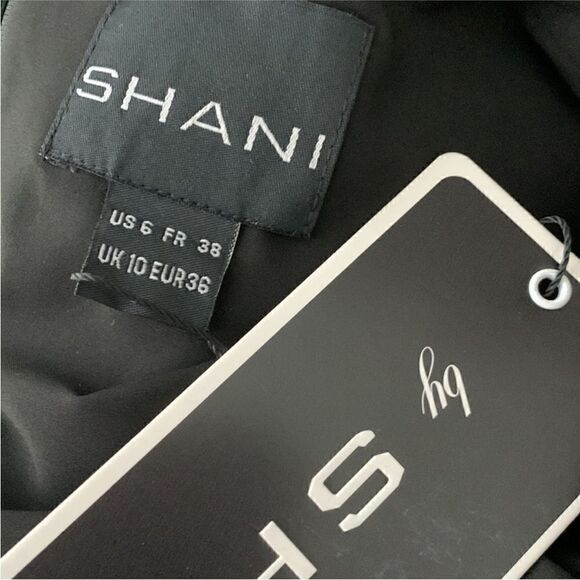 Shani Black Embroidered Lace Fit and Flare Crepe Cocktail Dress| Size 6 - Picture 7 of 10